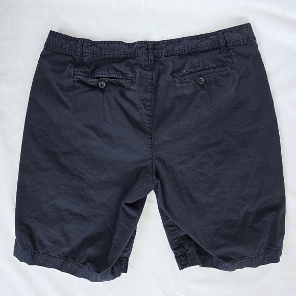Eddie Bauer▪️Mercer Shorts 100% Cotton in Navy - Picture 2 of 7